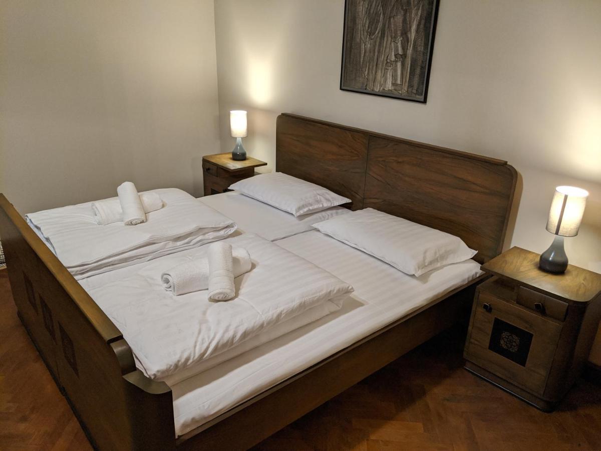 Cristian Apartment Near Old Town Timisoara Ngoại thất bức ảnh