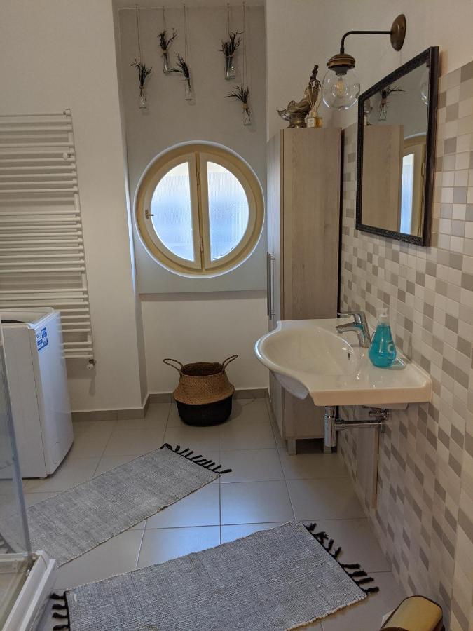 Cristian Apartment Near Old Town Timisoara Ngoại thất bức ảnh