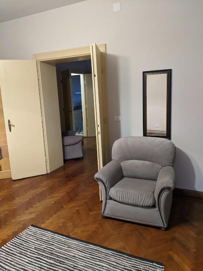 Cristian Apartment Near Old Town Timisoara Ngoại thất bức ảnh