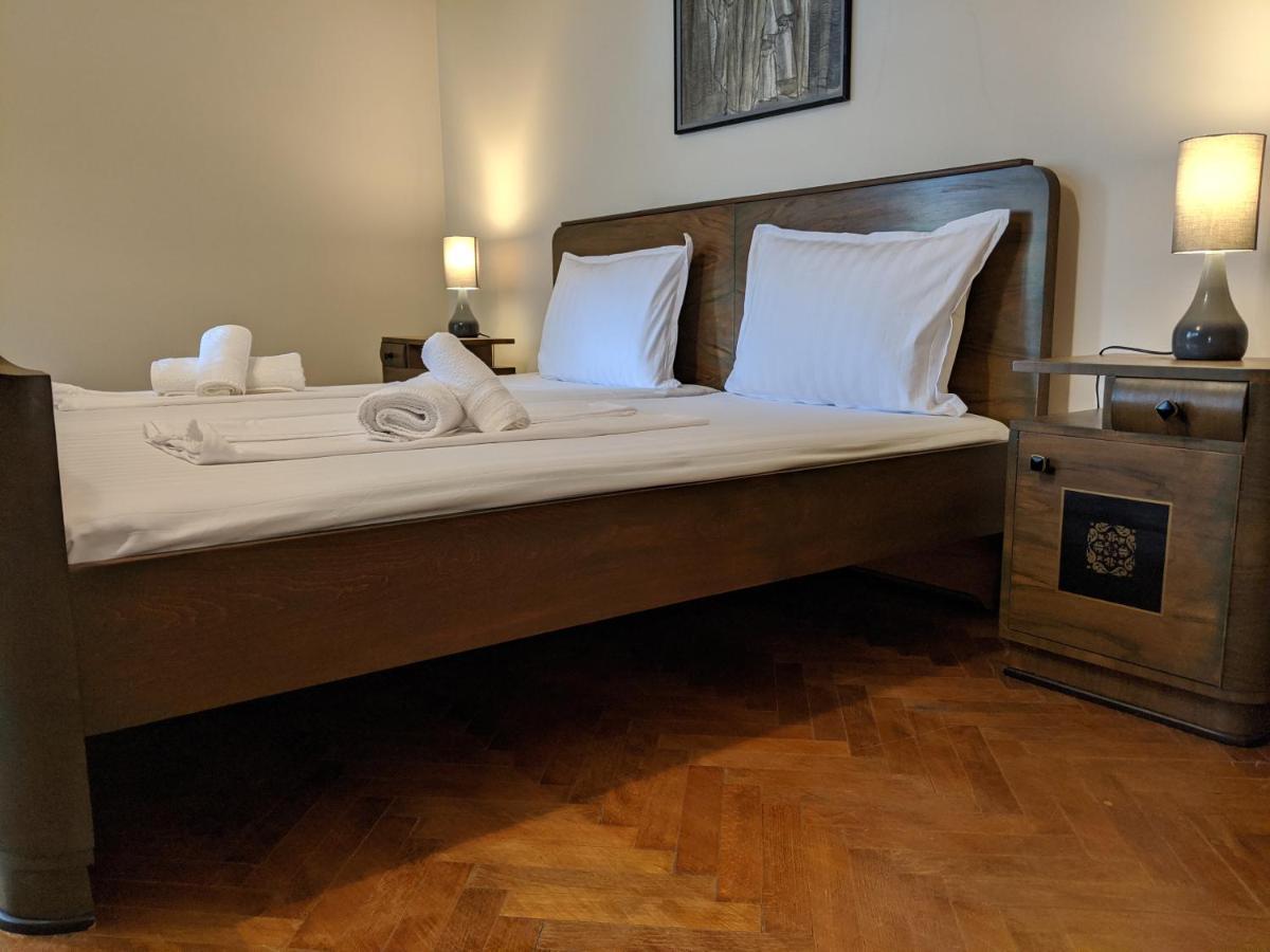 Cristian Apartment Near Old Town Timisoara Ngoại thất bức ảnh